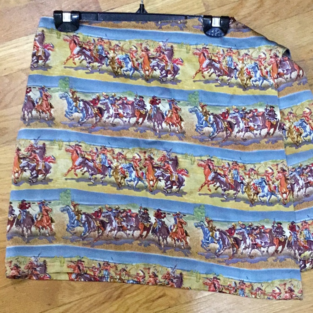 Nicole Miller Vintage Western Print Sarong Mini Silk Skirt. EUC. SZ L